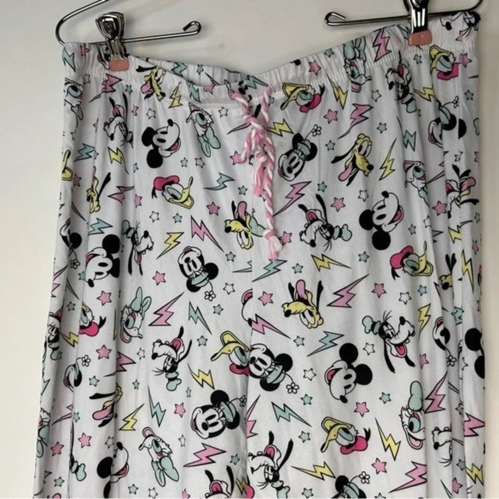 Disney Micky Minnie & Characters on White Pajama Pants‎ Medium - Picture 4 of 15